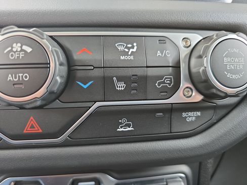 New 2025 Jeep Gladiator Sport image 26