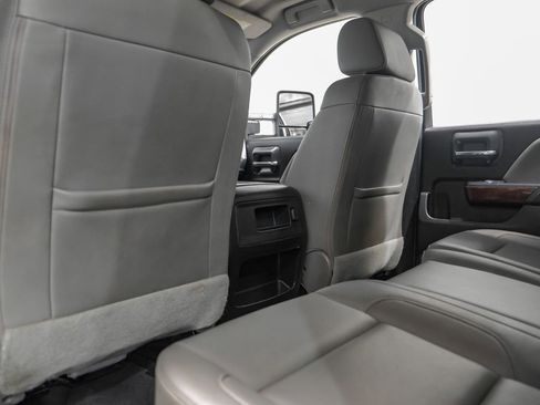 Used 2019 GMC Sierra 3500 SLT w/ Duramax Plus Package AWD/4WD image 31