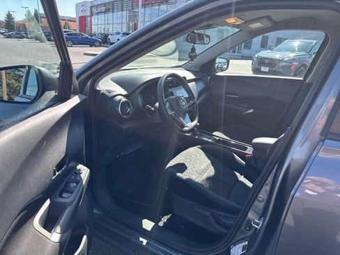 Used 2021 Nissan Kicks SV image 15