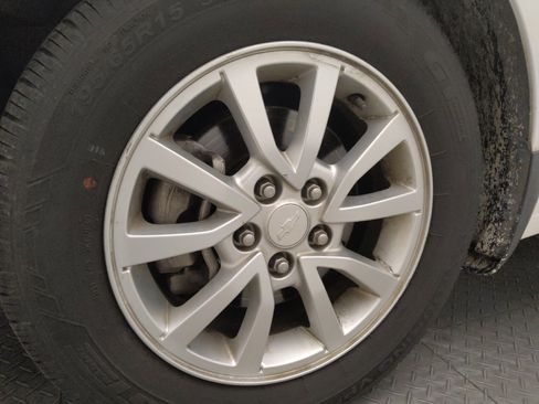 Used 2018 Chevrolet Sonic LT w/ Convenience Package image 31