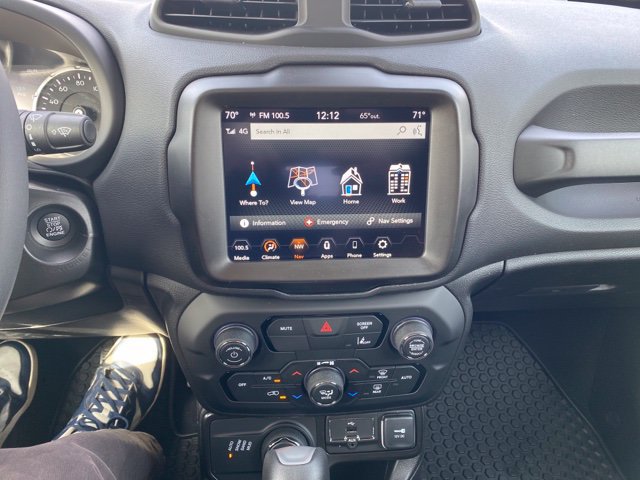Used 2022 Jeep Renegade Latitude AWD/4WD image 14