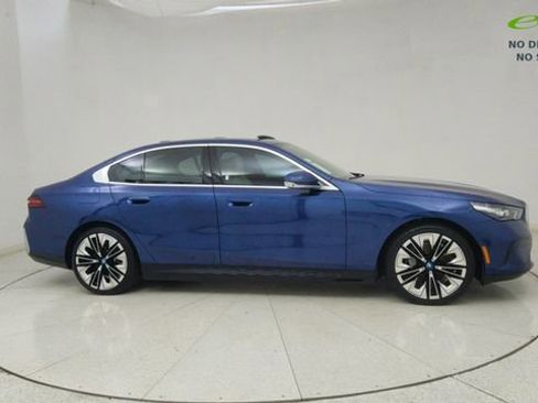 Used 2025 BMW i5 xDrive40 w/ Premium Package AWD/4WD image 63