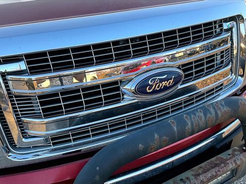 Used 2014 Ford F150 XLT w/ XLT Chrome Package image 26