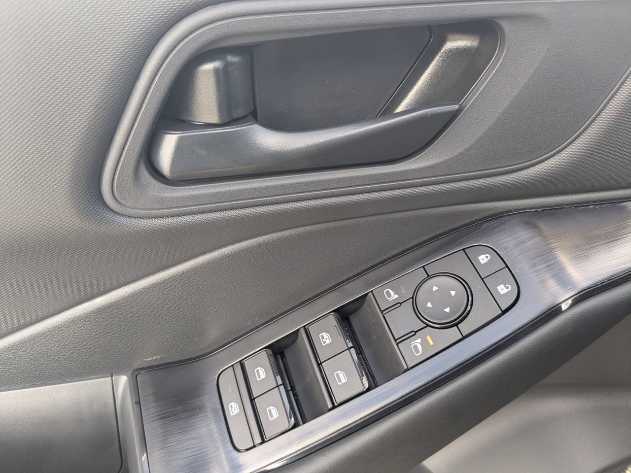New 2026 Nissan Rogue S FWD image 13