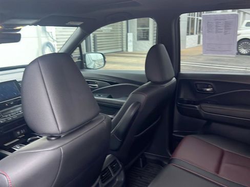 Used 2023 Honda Ridgeline Black Edition image 14