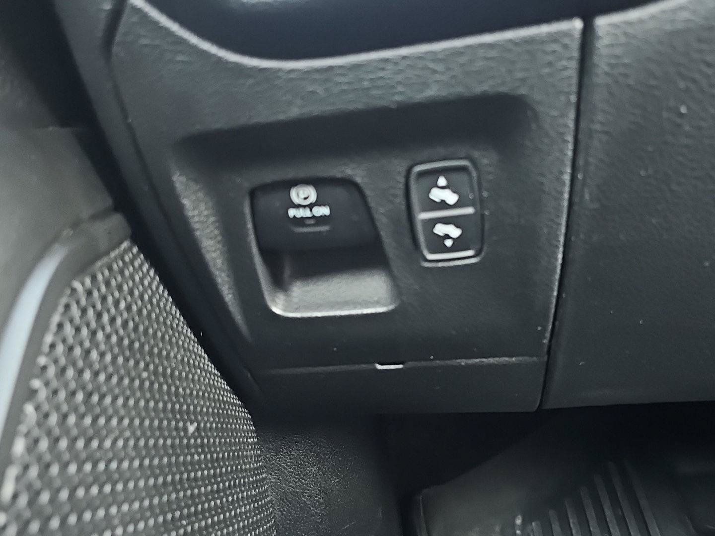 Used 2023 RAM 1500 Lone Star AWD/4WD image 24