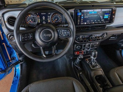 Used 2024 Jeep Wrangler Willys image 22