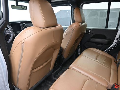 Used 2023 Jeep Wrangler Unlimited Sahara image 10