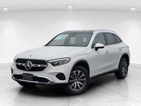 New 2026 Mercedes-Benz GLC 300 4MATIC image 2