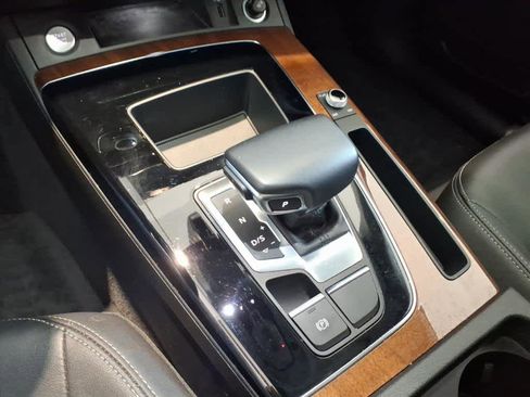 Certified 2023 Audi Q5 2.0T Premium w/ Convenience Package image 14