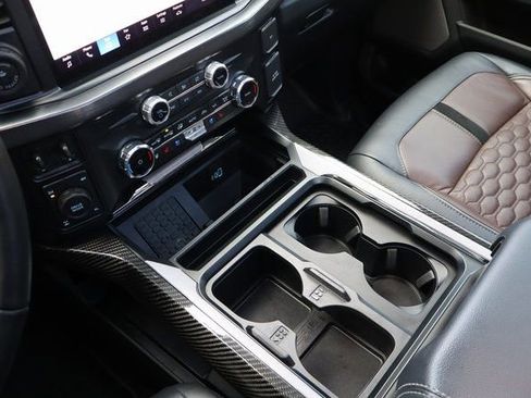 Used 2024 Ford F250 Lariat w/ Lariat Ultimate Package image 34