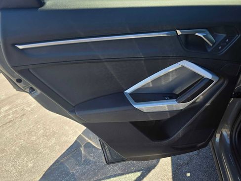 Used 2023 Audi Q3 2.0T Premium Plus w/ Premium Plus Package image 18