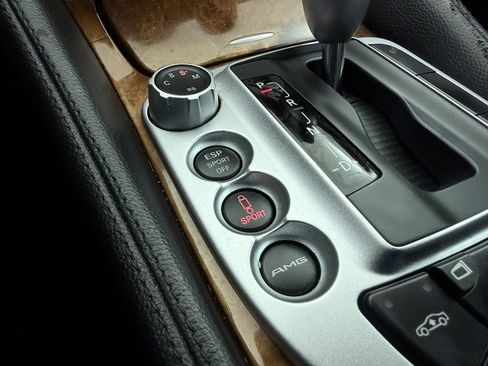 Used 2011 Mercedes-Benz SL 63 AMG image 21