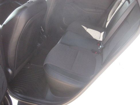 Used 2025 Kia Seltos S FWD image 27