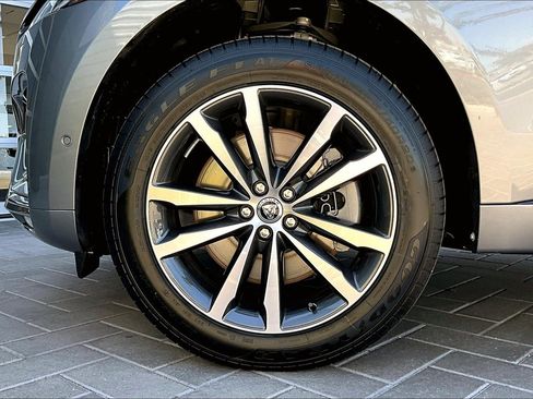 New 2026 Jaguar F-PACE R-Dynamic S image 12