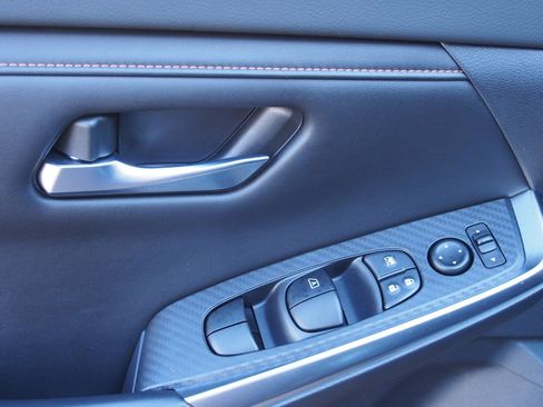 Used 2020 Nissan Sentra SR image 19