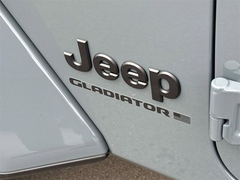 New 2026 Jeep Gladiator Sport image 7