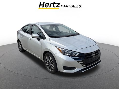 Used 2025 Nissan Versa SV FWD image 1