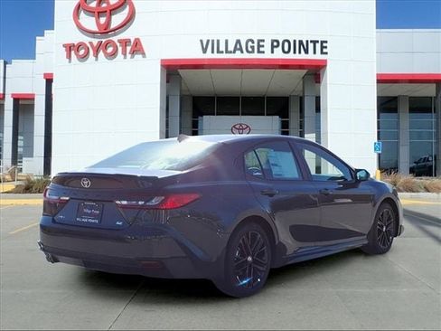 New 2026 Toyota Camry SE image 5