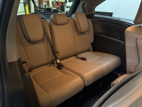 Used 2024 Honda Odyssey Elite image 21