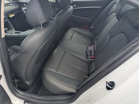 New 2026 Genesis G70 2.5T image 17