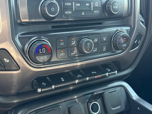 Used 2018 GMC Sierra 1500 SLT AWD/4WD image 19