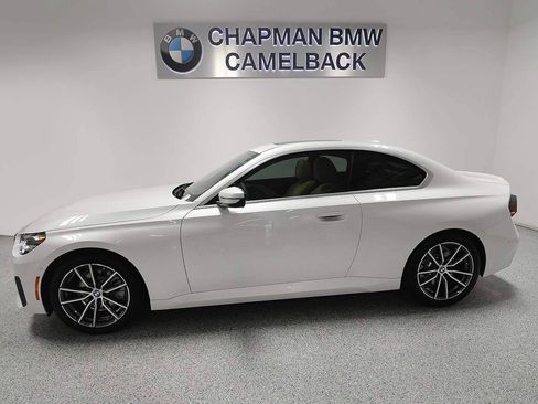 Used 2026 BMW 230i Coupe w/ Convenience Package RWD image 3