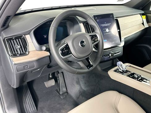 New 2026 Volvo XC90 B6 Plus w/ Protection Package Premier image 9
