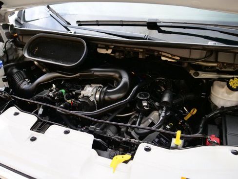 Used 2023 Ford Transit 350 XLT image 32