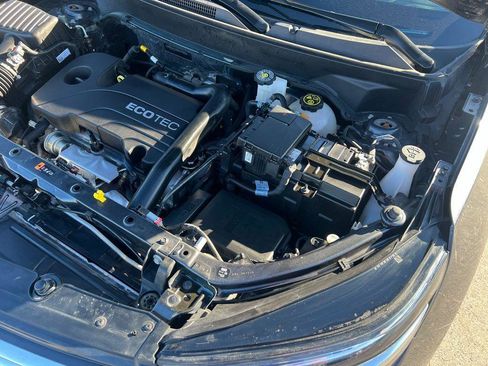 Used 2022 Chevrolet Equinox LT image 45