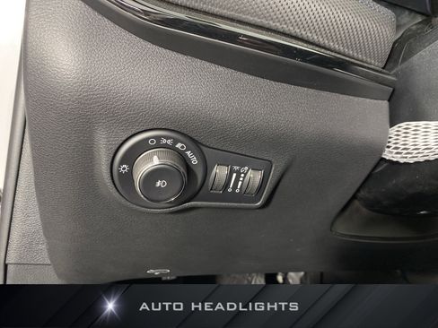 New 2026 Jeep Compass Latitude image 22