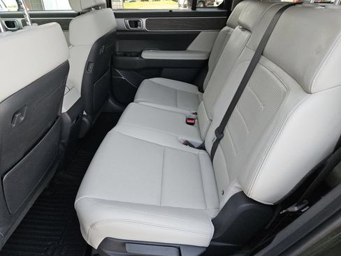 Used 2024 Hyundai Santa Fe Limited FWD image 32