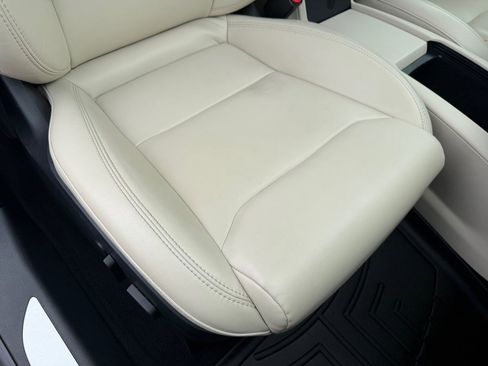 Used 2020 Tesla Model S Long Range Plus image 34