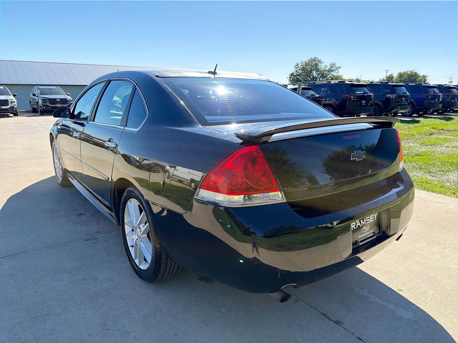 Used 2013 Chevrolet Impala LTZ FWD image 4
