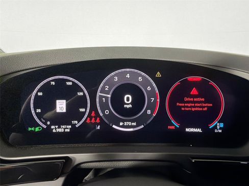 Certified 2026 Porsche Cayenne AWD/4WD image 19