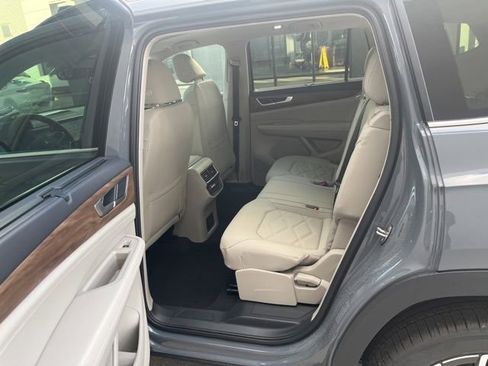 New 2026 Volkswagen Atlas SE image 24