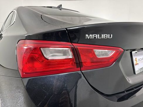 Used 2022 Chevrolet Malibu LS image 29