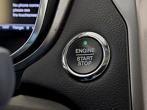 Used 2020 Ford Fusion SE image 24