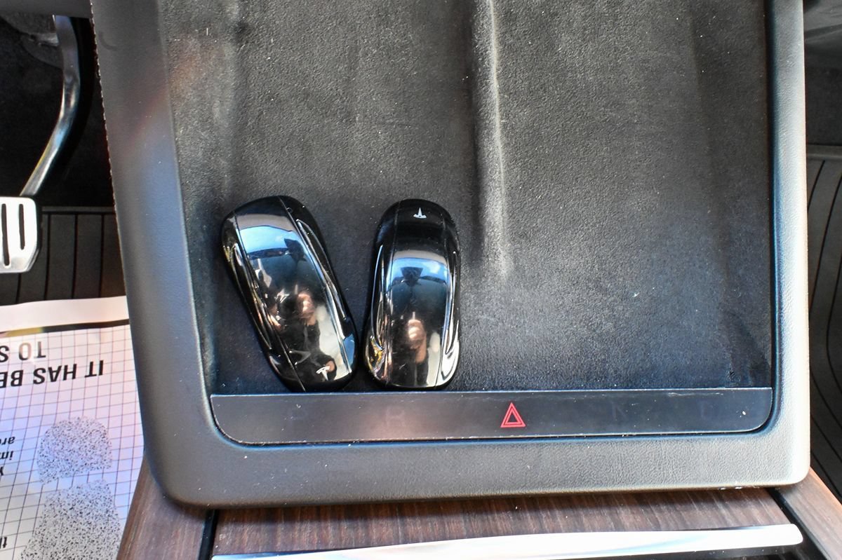 Used 2022 Tesla Model X AWD/4WD image 14