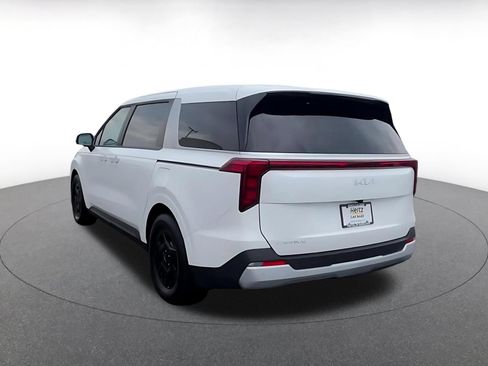 Used 2026 Kia Carnival FWD image 11