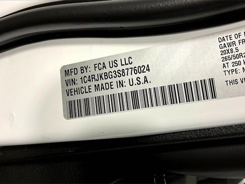 New 2025 Jeep Grand Cherokee L Limited image 9