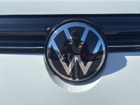 New 2026 Volkswagen Taos S FWD image 11