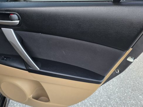 Used 2010 MAZDA MAZDA3 s Sport image 16