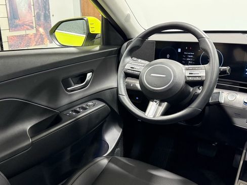 Used 2024 Hyundai Kona Limited image 11