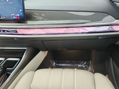 Used 2023 BMW i7 xDrive60 w/ Executive Package 2 image 37