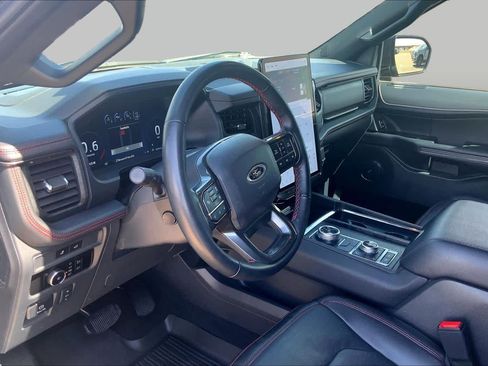 Certified 2024 Ford Expedition Max Limited AWD/4WD image 18