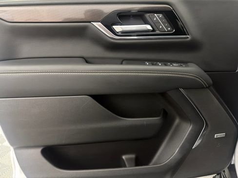 Used 2025 GMC Yukon Elevation w/ LPO, Floor Liner Package AWD/4WD image 23
