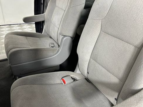 Used 2016 Honda Odyssey EX image 3