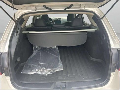 Used 2019 Subaru Outback 2.5i Limited image 17