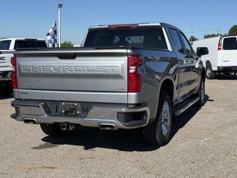 Used 2023 Chevrolet Silverado 1500 LT AWD/4WD image 5